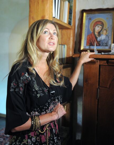 Vika Tsyganova in her country house