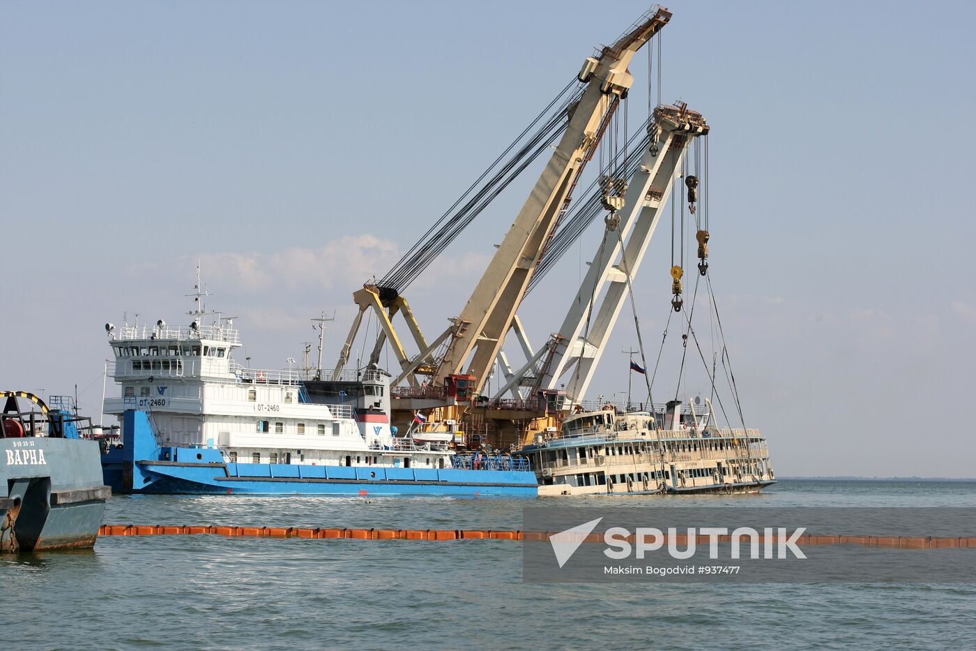 Bulgaria cruise ship lifting operations