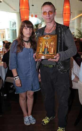 Celebrating the birthday of Ivan Okhlobystin