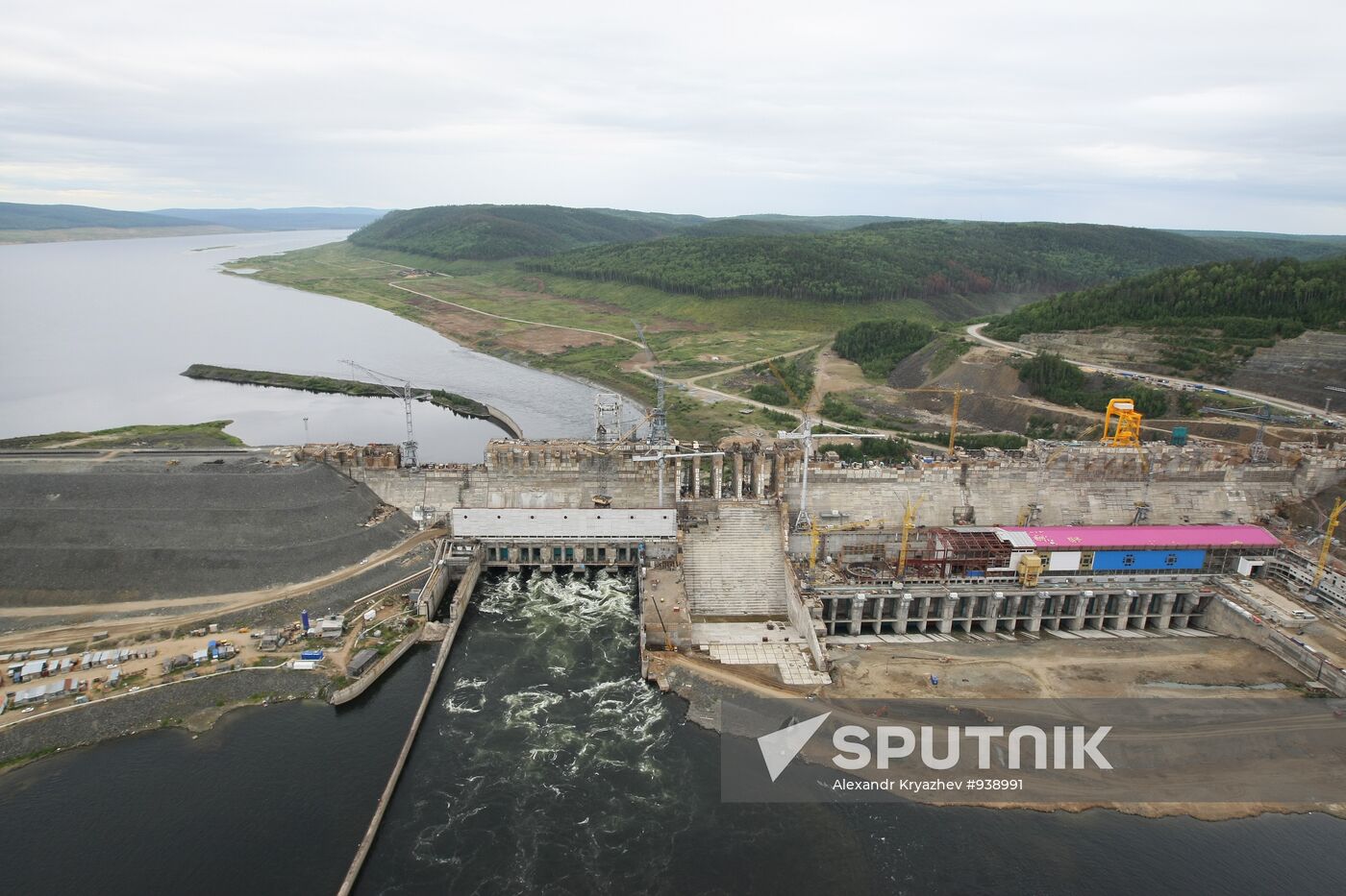 Construction of Boguchansk HPP