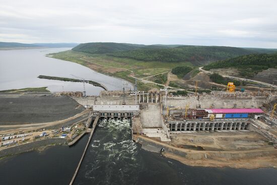Construction of Boguchansk HPP