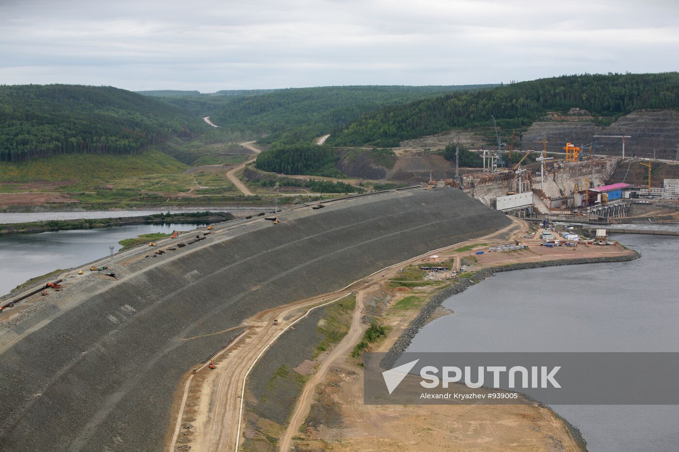 Construction of Boguchansk HPP