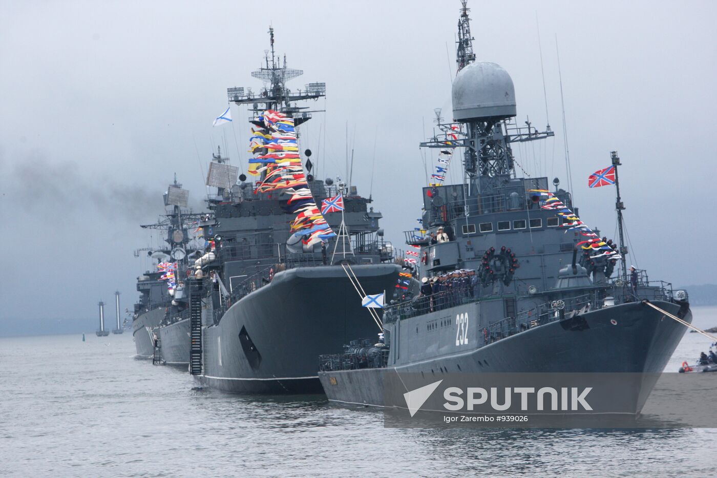 Rehearsal for Baltic Fleet Navy Day parade of ships