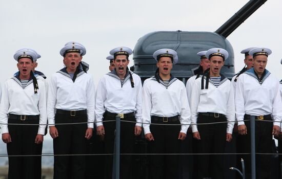 Rehearsal for Baltic Fleet Navy Day parade of ships