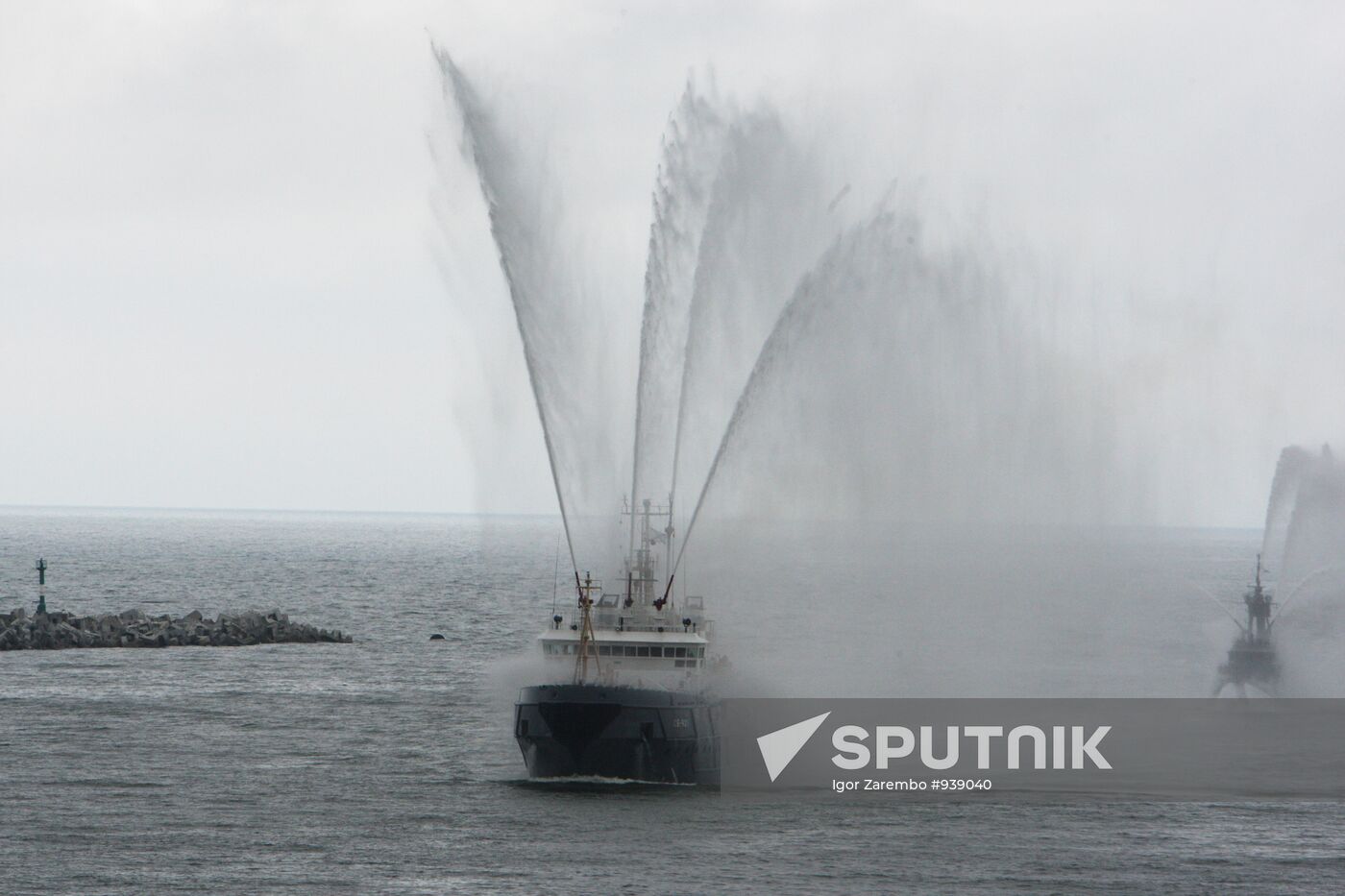 Rehearsal for Baltic Fleet Navy Day