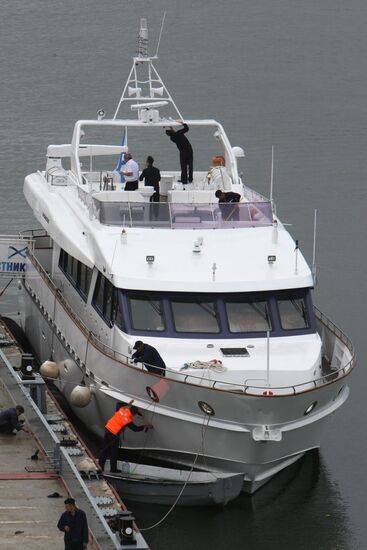 Preparations for Baltic Fleet Navy Day parade of ships