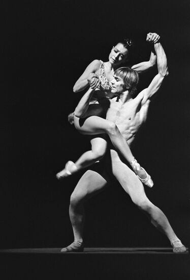 Ballet "Icarus"