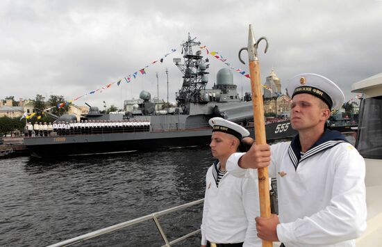 Navy Day military parade rehearsal held in St. Petersburg