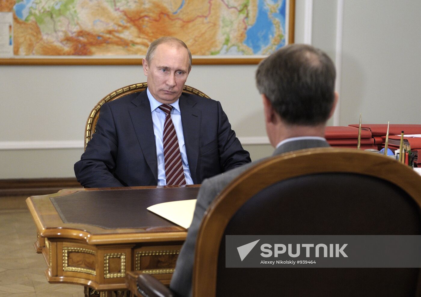 Vladimir Putin meets with Alexander Avdeyev