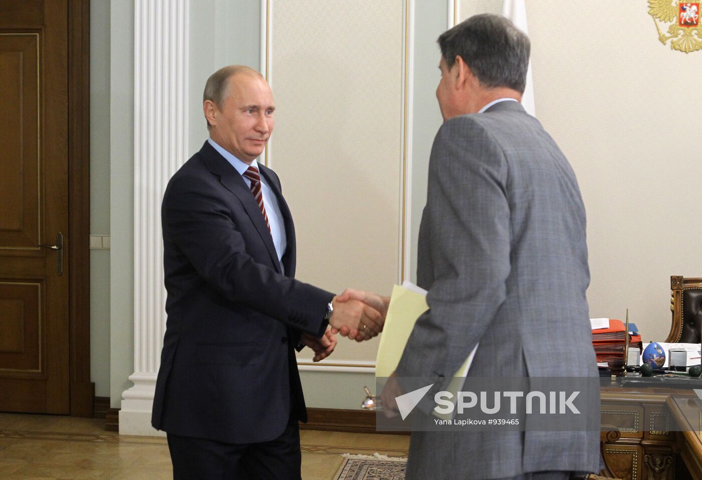 Vladimir Putin meets with Alexander Avdeyev