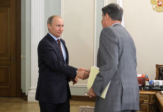 Vladimir Putin meets with Alexander Avdeyev