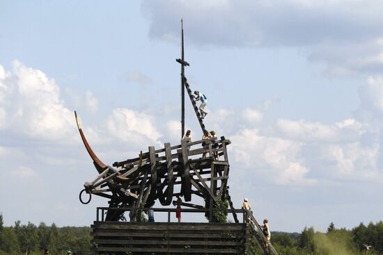 Arсhstoyanie 2011 festival in Kaluga Region