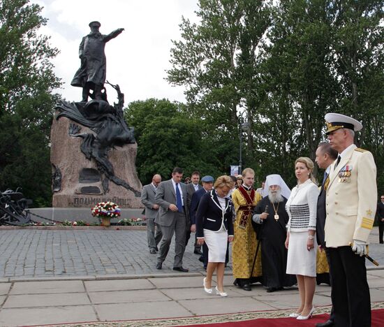 Svetlana Medvedeva visits Kronstadt