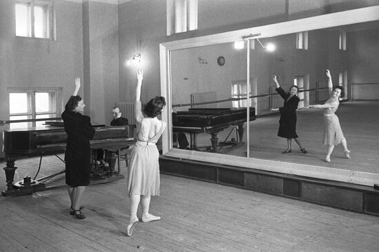 Ballerina Olga Lepeshinskaya