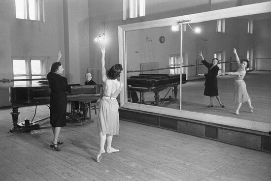 Ballerina Olga Lepeshinskaya