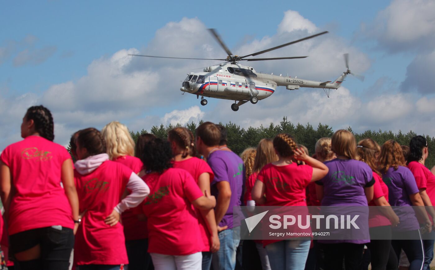 Vladimir Putin visits Seliger 2011 forum