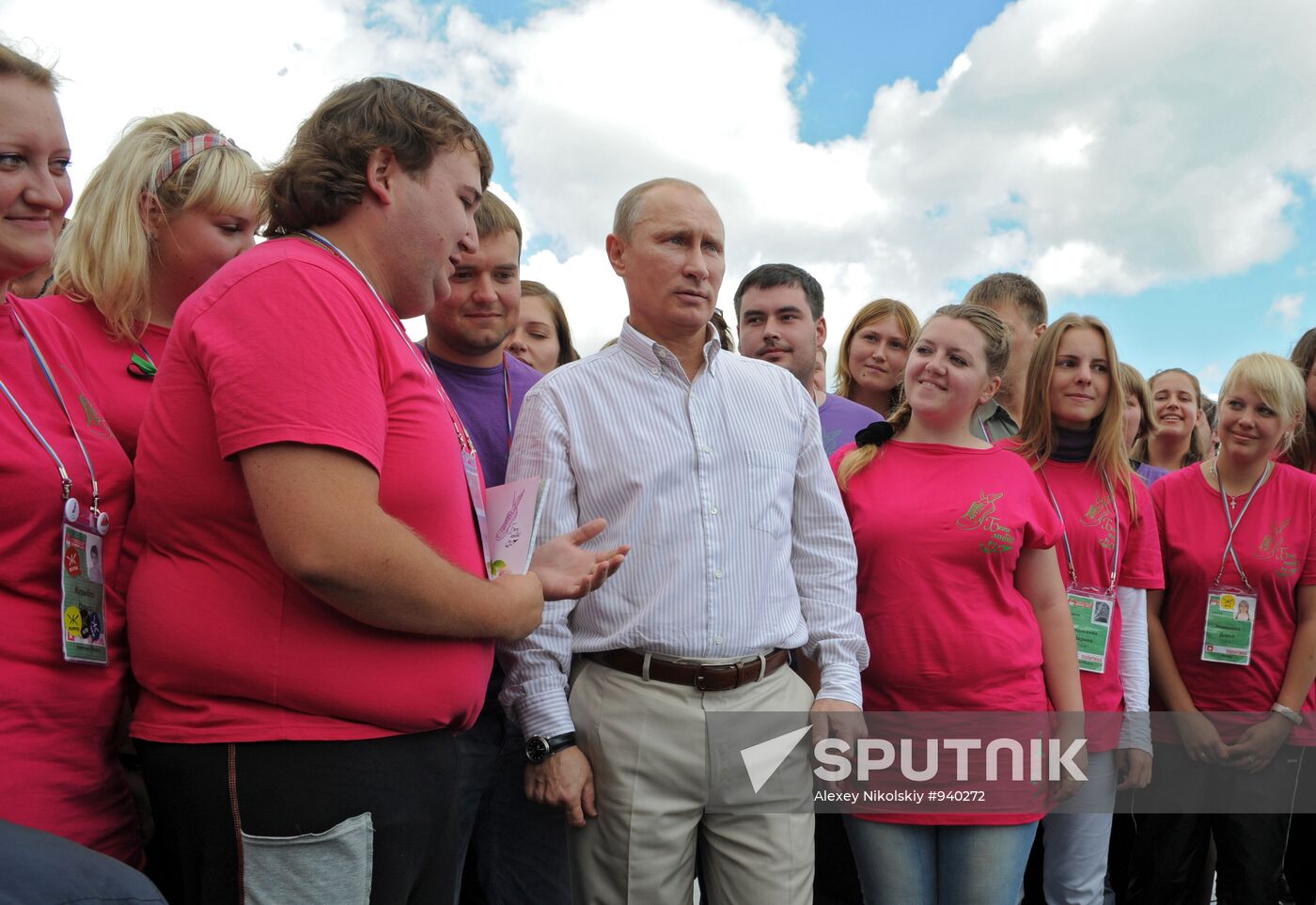 Vladimir Putin visits Seliger 2011 forum