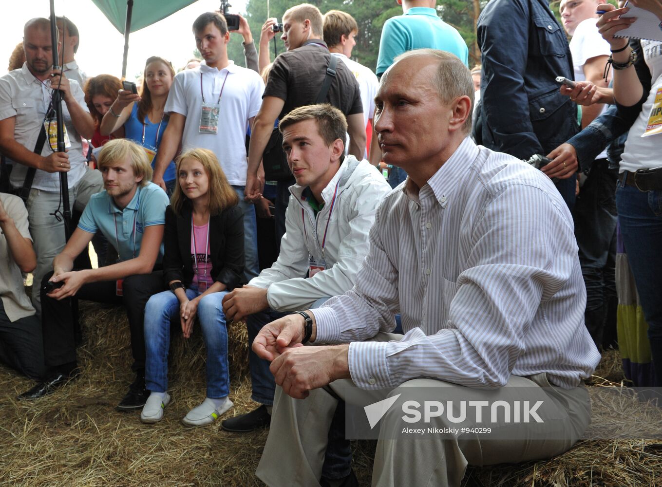 Vladimir Putin visiting Seliger 2011 Youth Forum