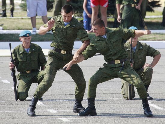Celebrating Airborne Forces Day in Stavropol
