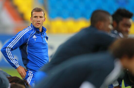 Pre-match training session at FC Dinamo