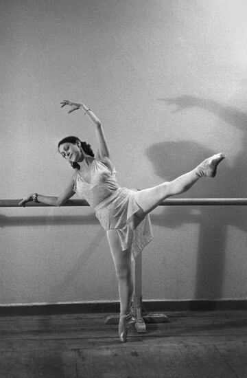 Ballerina Raisa Struchkova