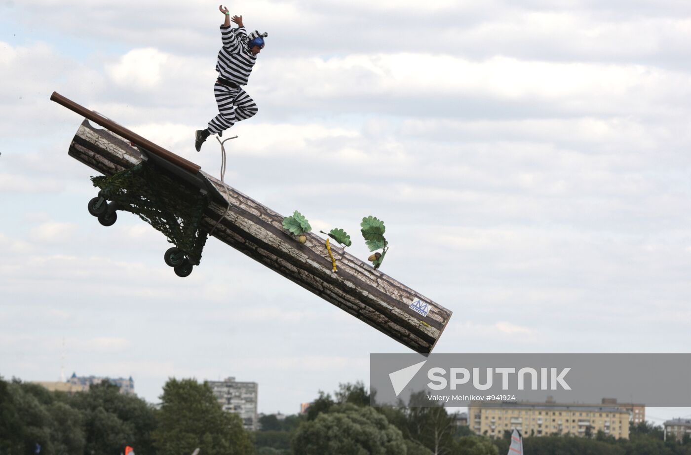 Red Bull Flugtag 2011 sports show staged in Moscow