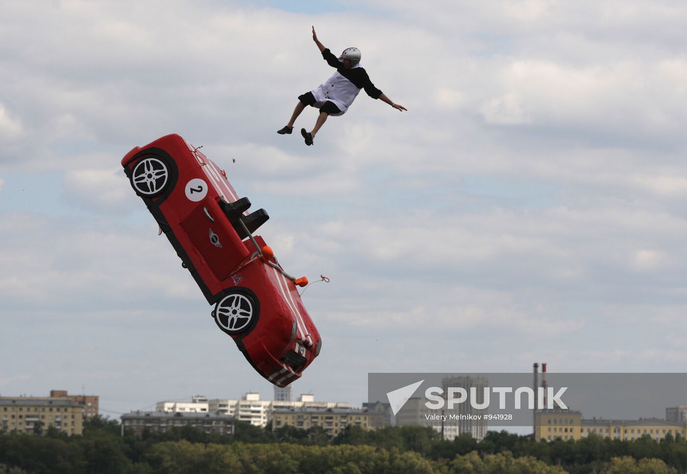 Red Bull Flugtag 2011 sports show staged in Moscow