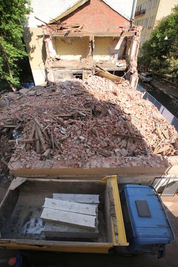 House No.25 in Bolshoy Kozikhinsky Lane demolished