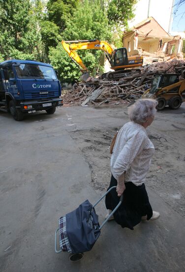 House No.25 in Bolshoy Kozikhinsky Lane demolished