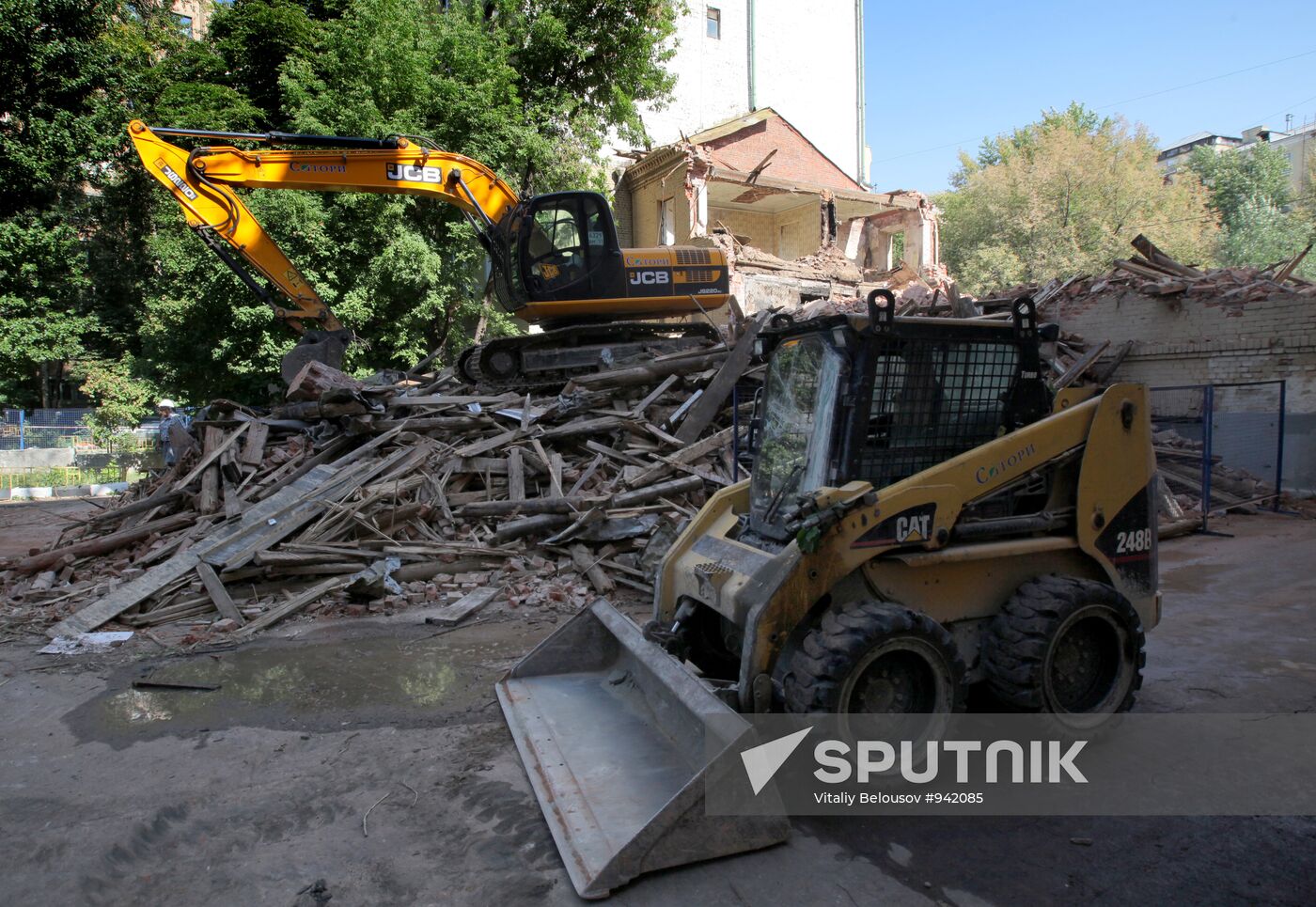 House No.25 in Bolshoy Kozikhinsky Lane demolished