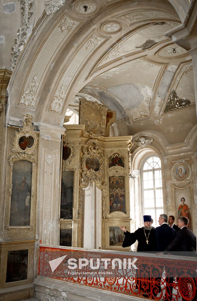 Sergei Sobyanin visits Church of St. Clement the Martyr, Moscow