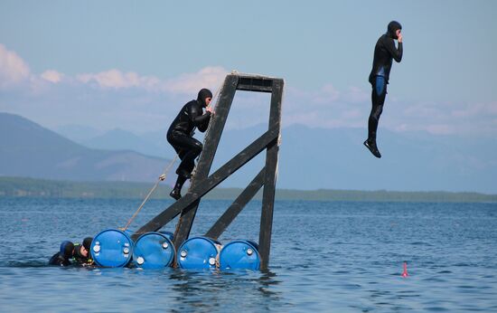 Military divers train at Baikal