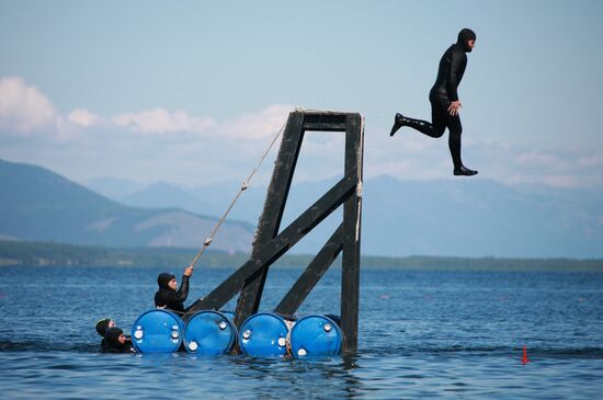 Military divers train at Baikal