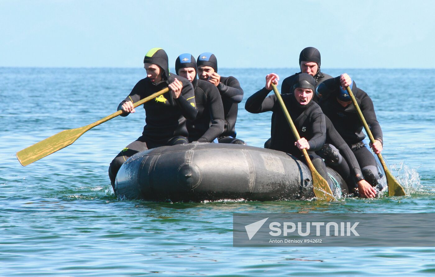 Military divers train at Baikal