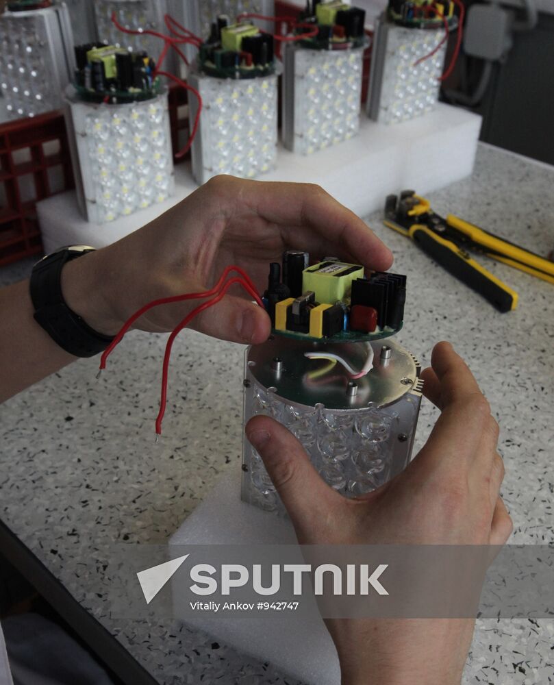Manufacturing light-emitting diode lamps at Dalpribor factory