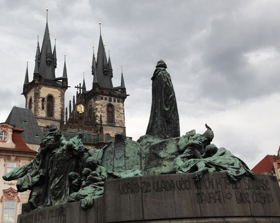Jan Hus Memorial on Old Town Square, Prague