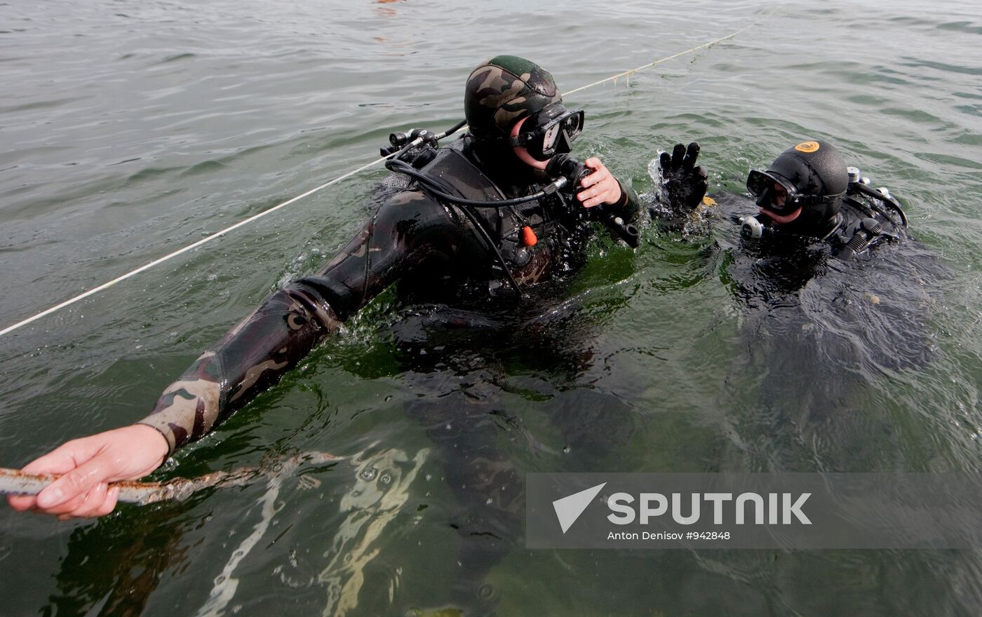 Military divers in training on Lake Baikal