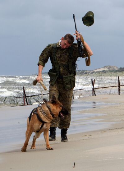Border patrol on Russian-Polish border
