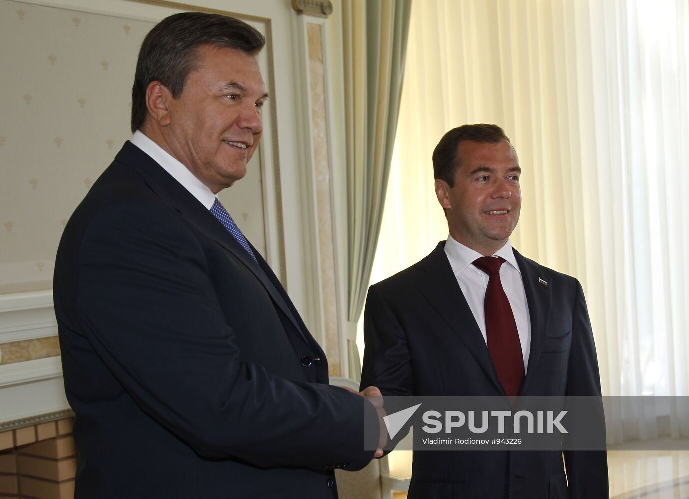 Dmitry Medvedev meets with Viktor Yanukovych in Sochi
