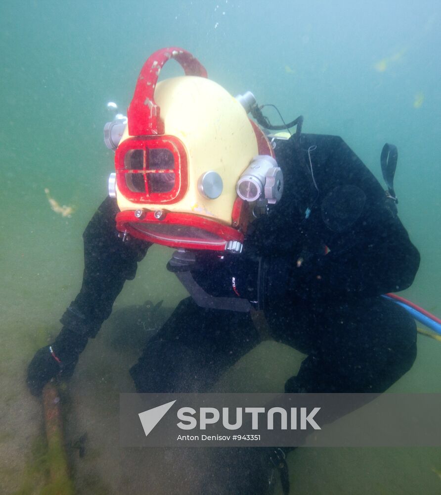 Military divers in training on Lake Baikal