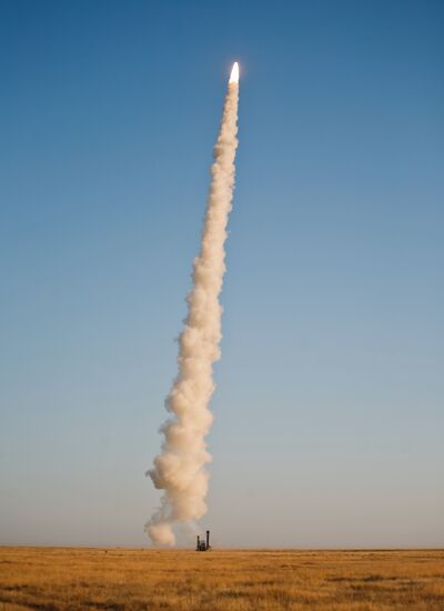 Training of air defense forces in Western military district