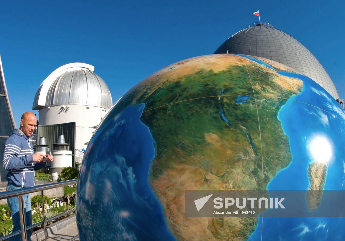 Opening Moscow Planetarium's big observatory