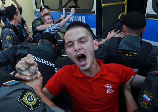 Opposition stages Day of Wrath rally in Moscow