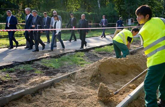Sergei Sobyanin learns about reconstruction plan PKiO Sokolniki