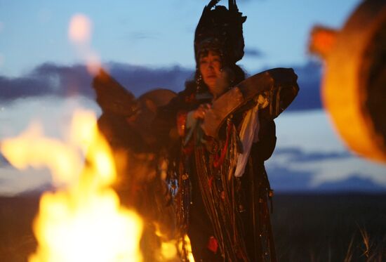 Tuva people's supreme shaman performs grand ritual
