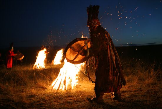 Tuva people's supreme shaman performs grand ritual