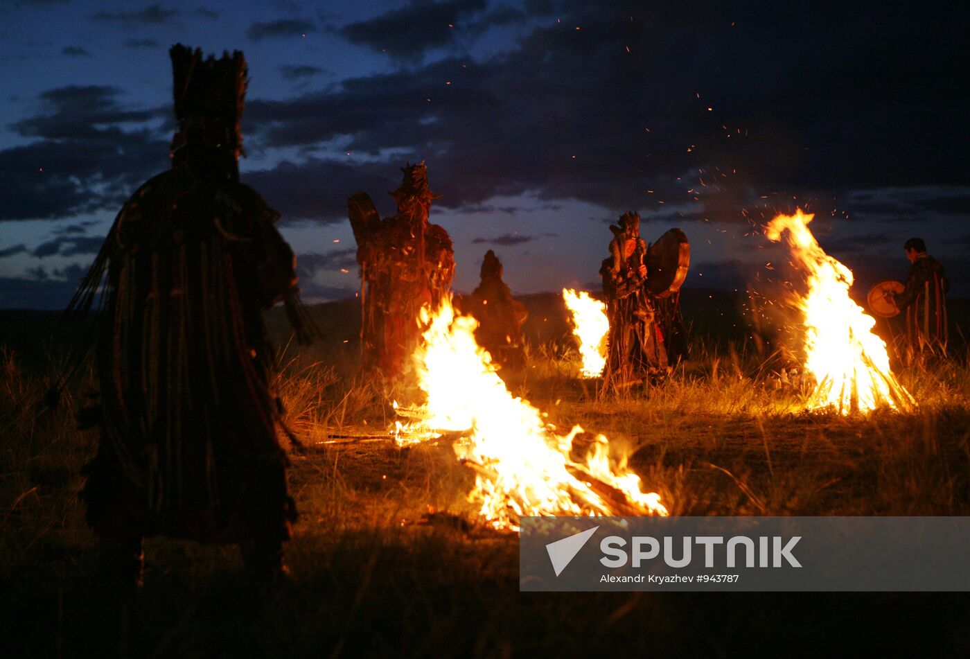 Tuva people's supreme shaman performs grand ritual