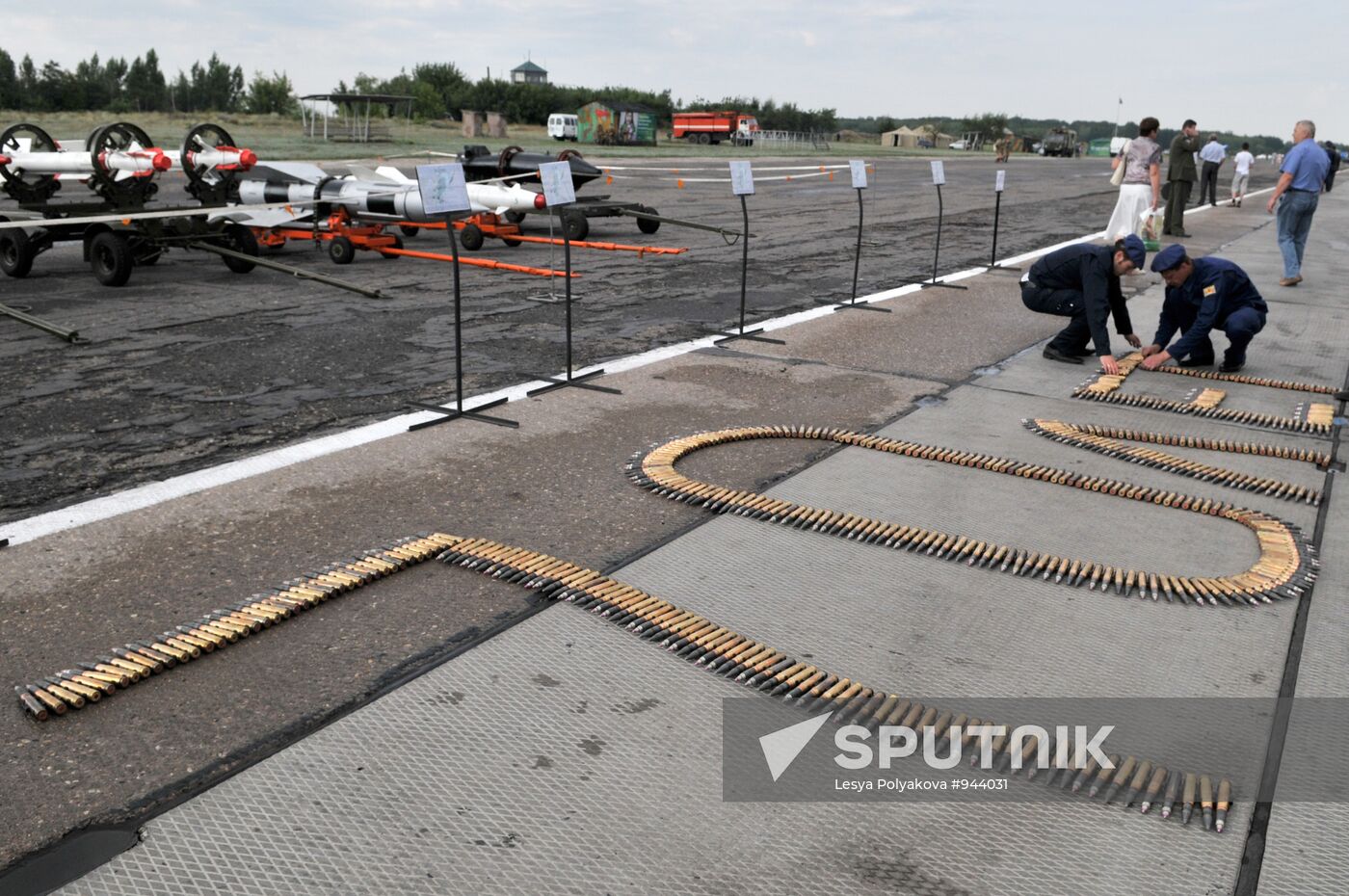 Voronezh's Baltimor airfield holds celebratory events