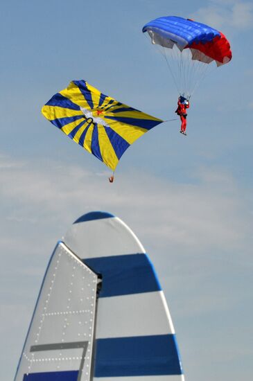 Voronezh's Baltimor airfield holds celebratory events