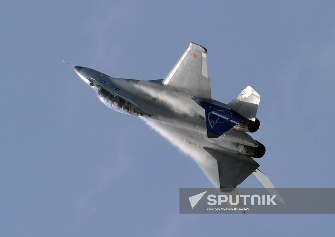 MAKS-2011 international air show